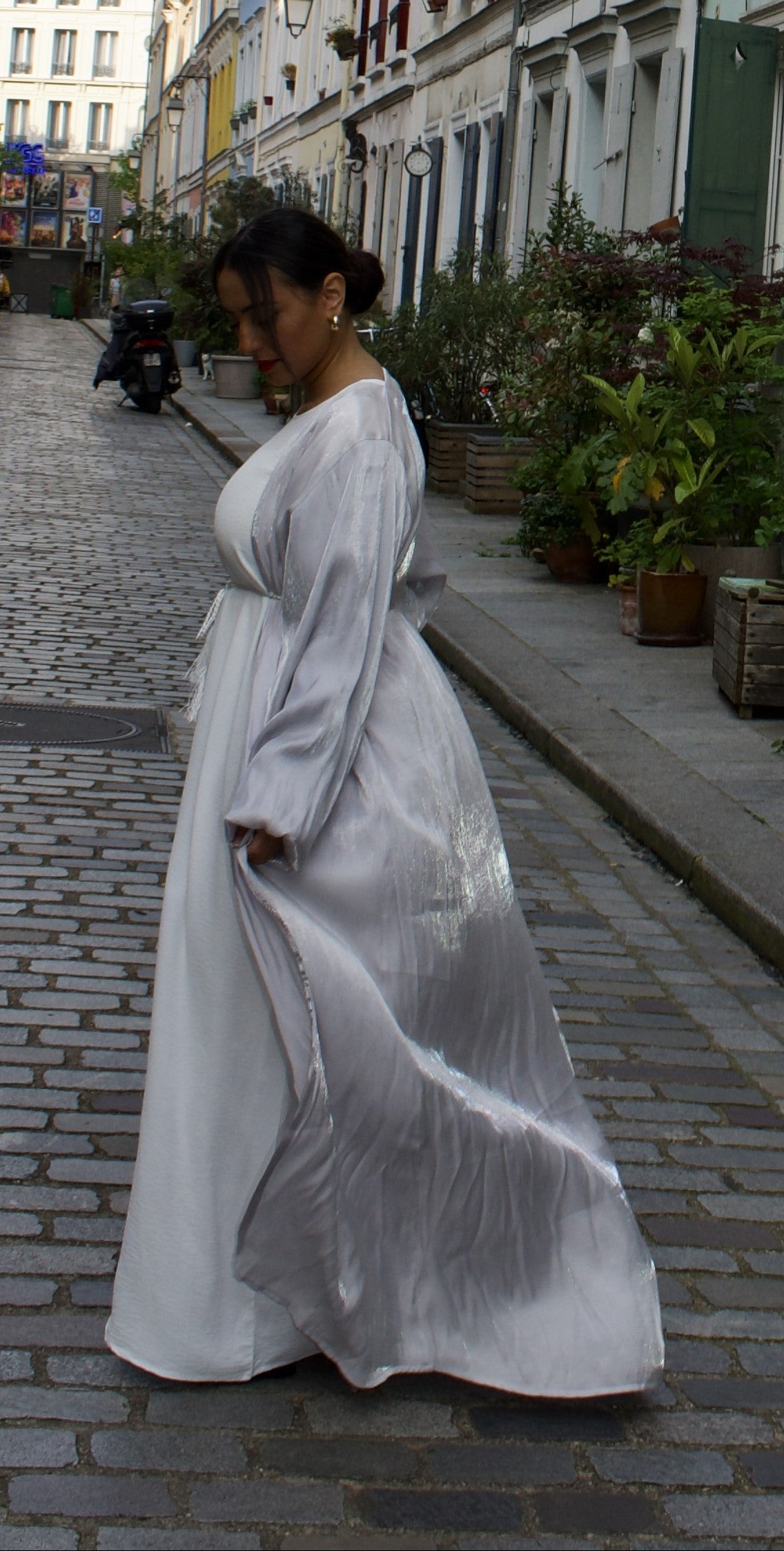 Abaya Sara gris brillant